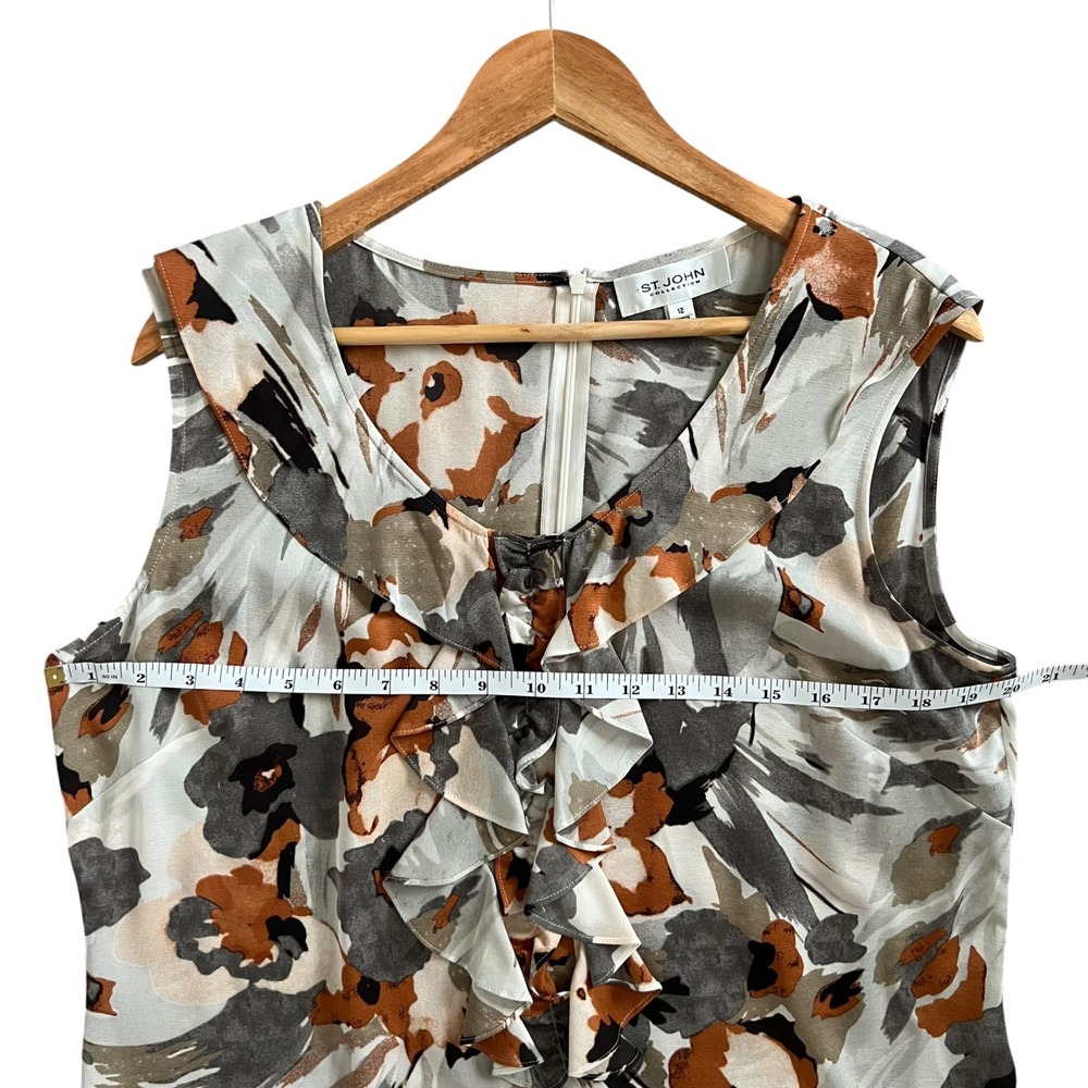 St. John Collection Silk Blend Floral Print Ruffle V Neck Blouse SZ 12 Office - Picture 9 of 10